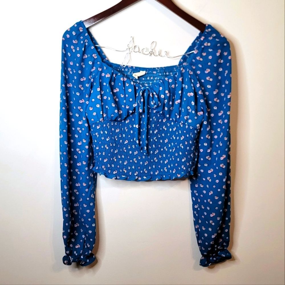 Kingston Grey Blue Floral Cropped Smocked Peasant Coquette Girl Top Size Medium